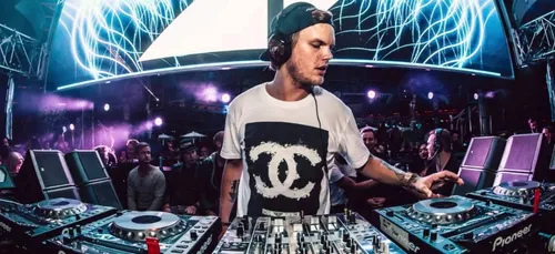 Et dire que le dernier tweet d'Avicii ne laissait rien présager de...
