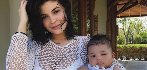 Le bodyguard de Kylie Jenner, père de sa fille ? La rumeur enfle.