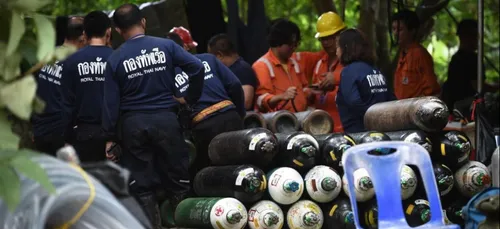 Grotte en Thaïlande : un secouriste décède en tentant de venir en...