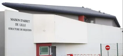 France : un détenu et une surveillante de prison, filmés en plein...