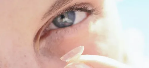 Une anglaise vit 28 ans avec une lentille coincée dans l’œil !