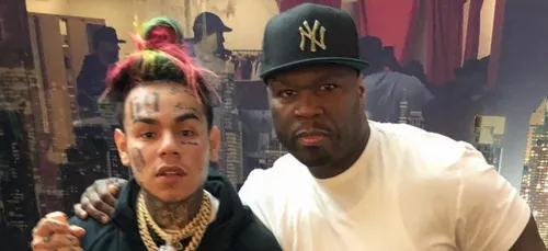 L'improbable réaction de 50 Cent à une peinture de lui en 6ix9ine !...