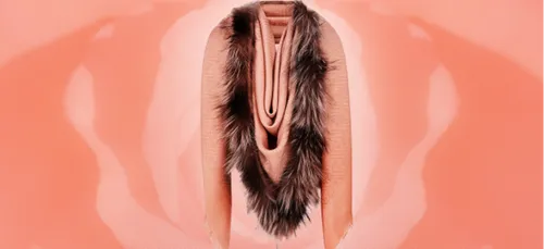 Fendi vend une écharpe qui ressemble... A un vagin !