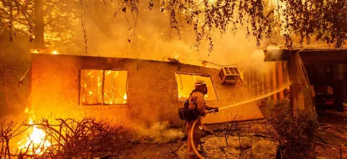 Incendies en Californie : Kim K. et Kanye West tentent de sauver...