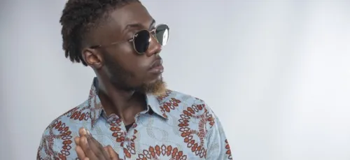 MHD : son frère I2S défend son premier album sur scène !
