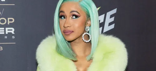 Cardi B revient sur la polémique et assure n'avoir drogué personne...