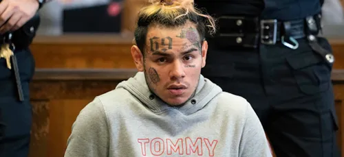 Tekashi69 : son ancien manager l'insulte sévèrement !