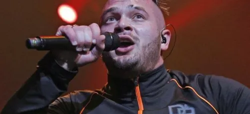 Jul : pour 'Rien 100 Rien', il s'associe avec Deezer ! (Photos)