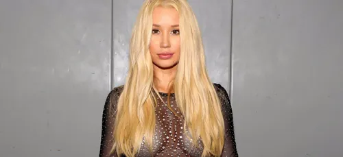 Iggy Azalea : bientôt mariée à Playboi Carti ? (Photos)