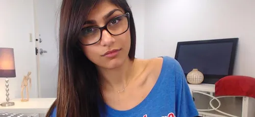 Mia Khalifa : elle revient sur le tournage de sa scène en hijab !...