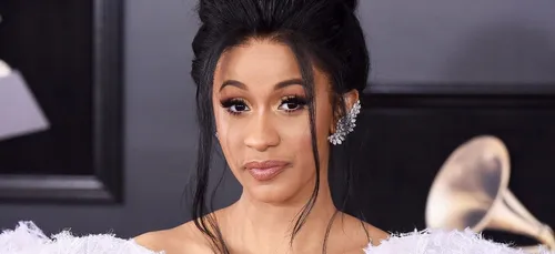Cardi B : elle donne des conseils sexe ! (Vidéo)