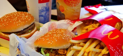McDonald's : Les pailles en plastiques, c'est fini ! ! (Photo)