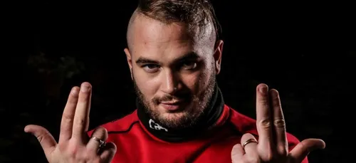 Jul tease son double-album avec un medley [VIDÉO]