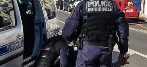Police : la clé d'étranglement reste finalement autorisée ?