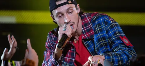 Romeo Elvis : il reconnait une agression sexuelle, sa soeur...