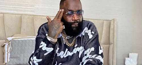 Rick Ross vu avec du faux Louis Vuitton