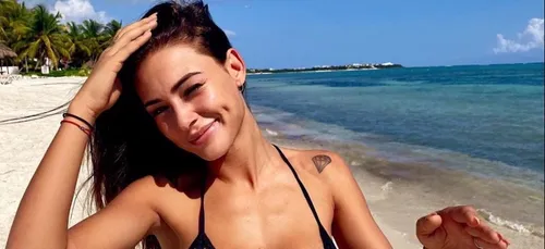 "Retourne au strip-tease" : Aïssa, love coach, clash Alix