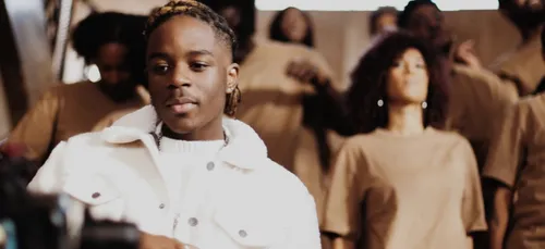 David Okit : découvrez son dernier single, IGO