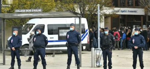 Professeur décapité: un hommage national sera rendu, annonce l'Elysée