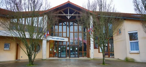 Samuel Paty : le collège du Bois d'Aulne de Conflans rebaptisé en...