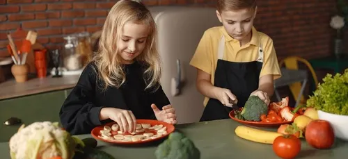 Les bienfaits de cuisiner avec son enfant pendant le confinement