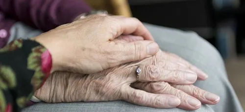 A 102 ans, elle survit au Covid... deux fois