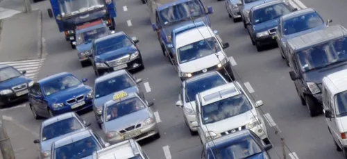 Ascension : pollution et bouchons sur les routes