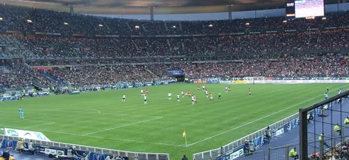 Hommage et sécurité ce mardi soir au Stade de France