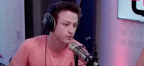 Théo Cosset : "Mon personnage de con me vaut des insultes sur les...