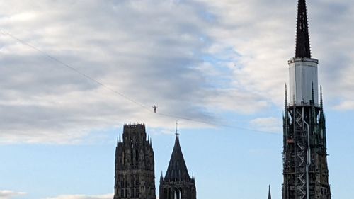 Rouen : un nouveau défi pour le funambule Nathan Paulin