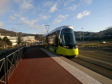 Saint-Etienne : les trams vont circuler plus tard