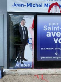 Législatives : deux locaux vandalisés à Saint-Etienne
