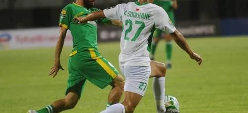 Le Raja Casablanca remporte la Coupe de la CAF contre le JSK