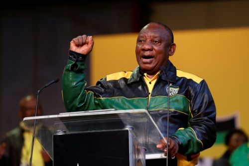 Afrique du Sud: semaine délicate pour le président Ramaphosa menacé...