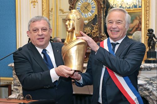 Le prix de la Marianne d'Or a été remis à la ville de Dijon