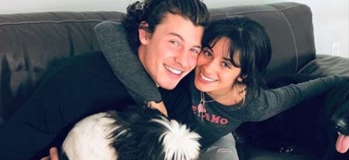 Camila Cabello et Shawn Mendes reprennent "The Christmas Song" pour...