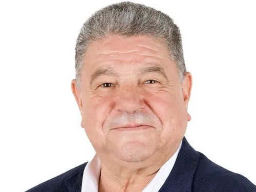 Akli Mellouli, sénateur écologiste du Val-de-Marne