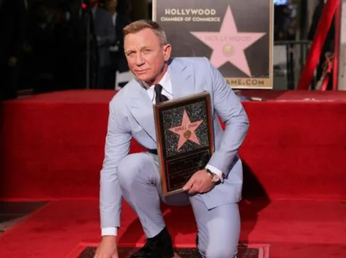 Daniel Craig a son étoile sur le Walk of Fame