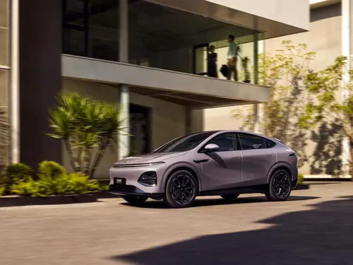 Le Tesla Model Y à la traîne : Une recharge moins rapide face à la...