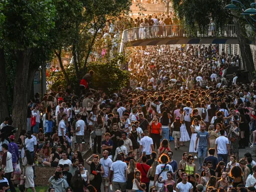La Fête de la Musique 2025 éclipsée par des incidents et des...