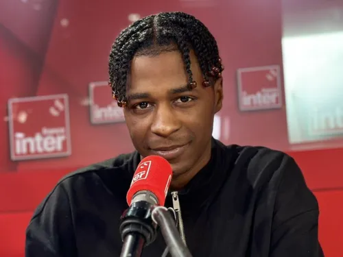 Yamê surprend ses followers avec un live TikTok de ses nouvelles...