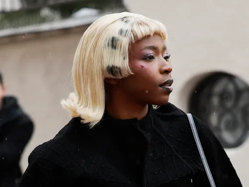 Théodora ajoute une troisième date au Zénith suite à un succès...