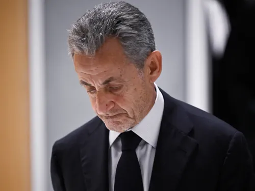 Nicolas Sarkozy à la Santé : Découverte exclusive de sa future cellule