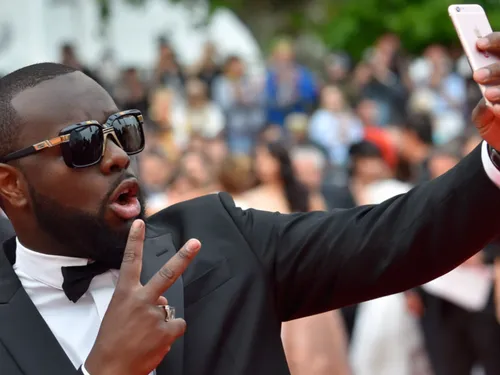 Contrat record pour Gims : une nouvelle ère dans l'industrie musicale 