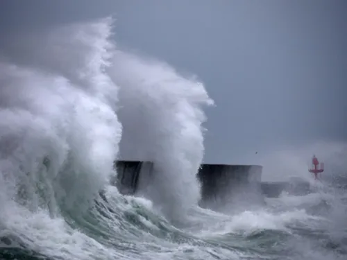 Tempête Benjamin : vigilance renforcée et fermetures en série dans...