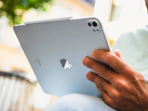 Nouveautés Apple en Vue: iPad Pro, Vision Pro et MacBook Pro se...