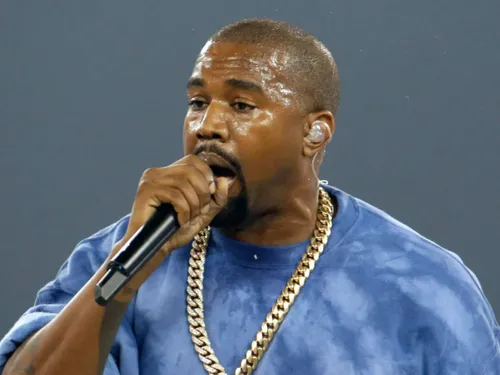 Kanye West critique ouvertement Kendrick Lamar suite à l'album de...