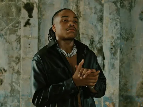 Arrestation controversée du rappeur Junior Bvndo à Paris
