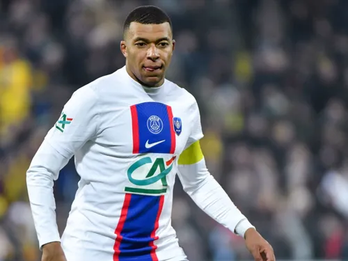 [ SPORT ] Football: Kylian Mbappé à la tête de l'Equipe de France