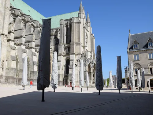 🔊 Le maire de Chartres revient sur les nouvelles terrasses du...